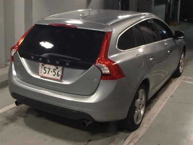 Volvo V60 2011 7594500-5