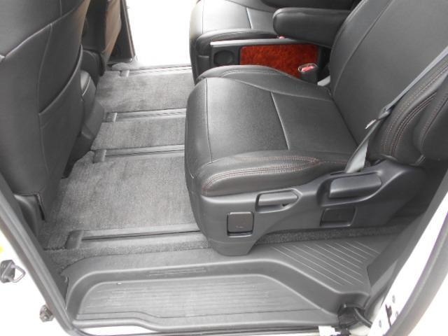 Toyota VELLFIRE 2010 7586001-9
