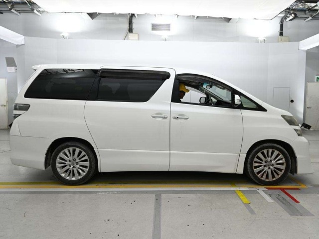 Toyota VELLFIRE 2012 7586025-3
