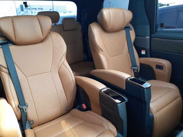 Toyota VELLFIRE 2024 7586058-11