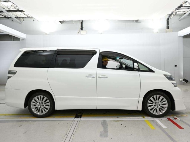 Toyota VELLFIRE 2014 7586088-3