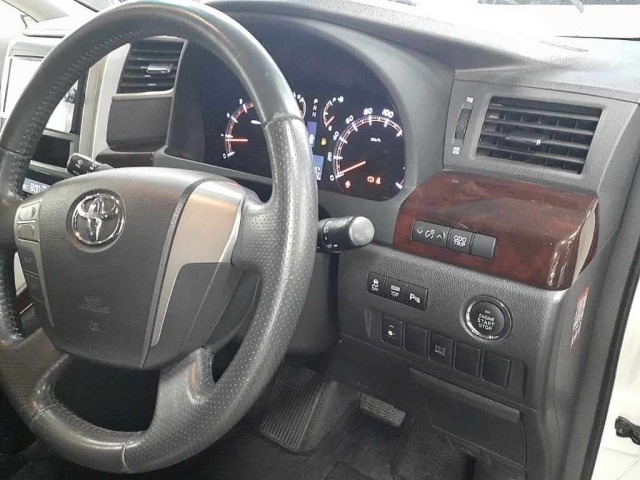 Toyota VELLFIRE 2014 7586088-9