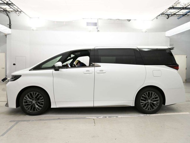 Toyota VELLFIRE 2025 7586097-4
