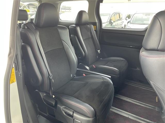 Toyota VELLFIRE 2014 7586505-9