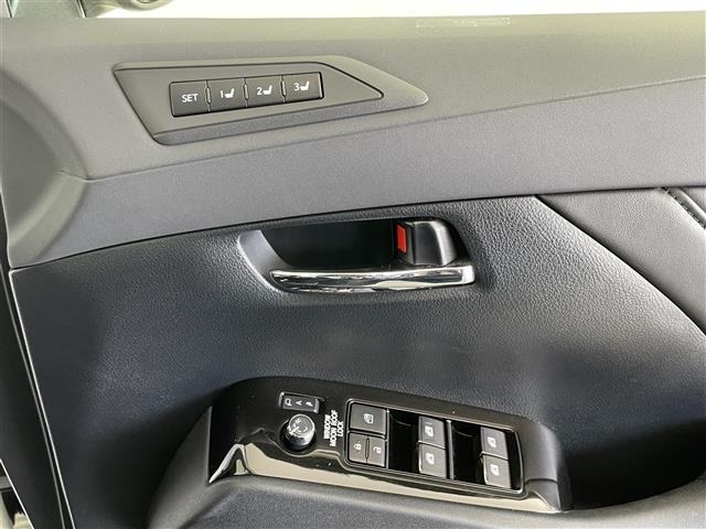 Toyota VELLFIRE 2016 7587108-2