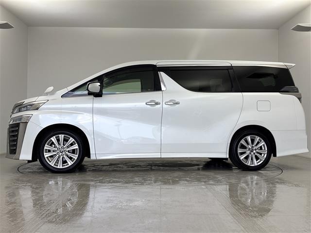 Toyota VELLFIRE 2018 7587124-13