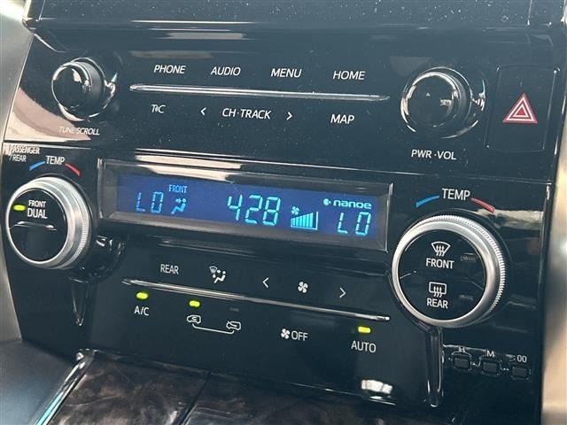 Toyota VELLFIRE 2022 7587196-17