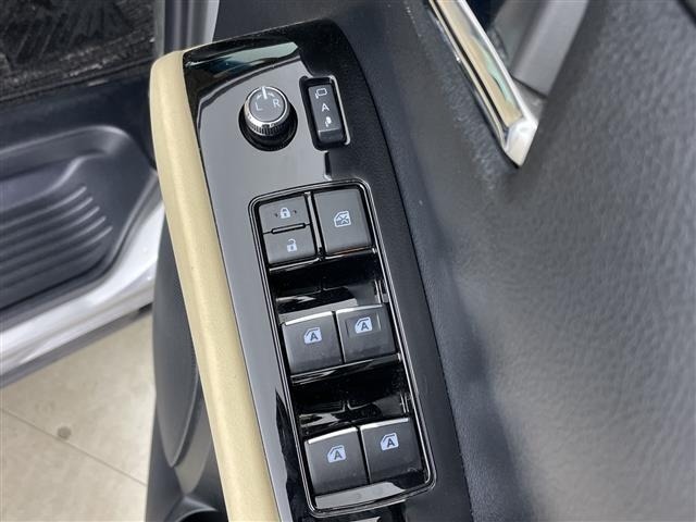 Toyota VELLFIRE 2017 7587320-2