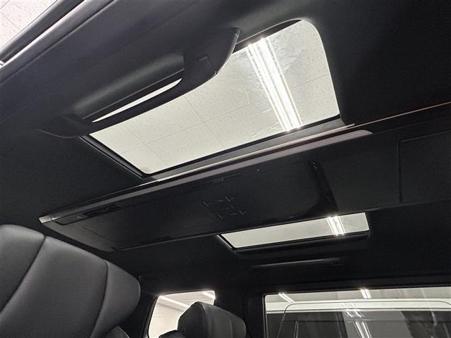 Toyota VELLFIRE 2025 7587348-17