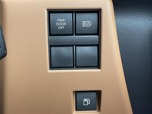 Toyota VELLFIRE 2025 7587389-6