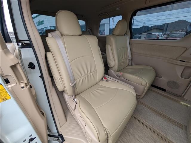 Toyota VELLFIRE 2014 7587448-1