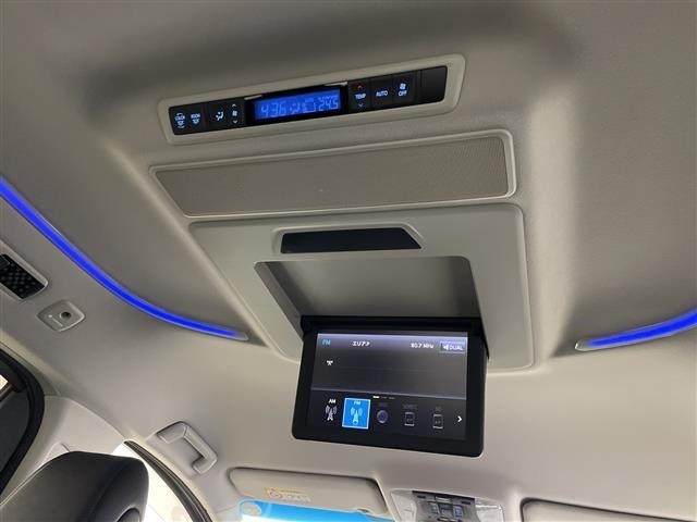 Toyota VELLFIRE 2019 7587511-4