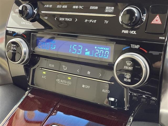 Toyota VELLFIRE 2017 7587534-3