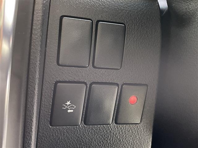 Toyota VELLFIRE 2017 7587534-4