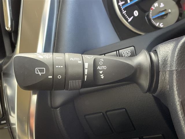 Toyota VELLFIRE 2017 7587534-9