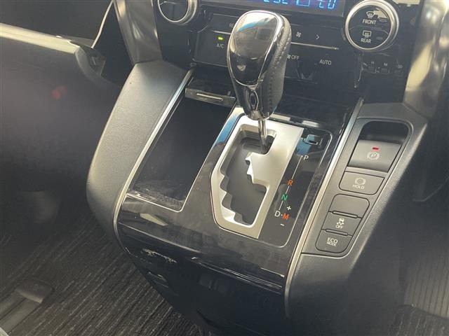Toyota VELLFIRE 2019 7587614-12