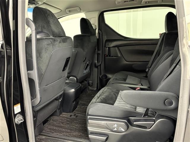 Toyota VELLFIRE 2018 7587652-2