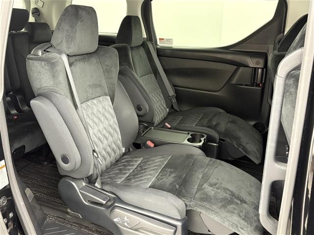 Toyota VELLFIRE 2018 7587652-4