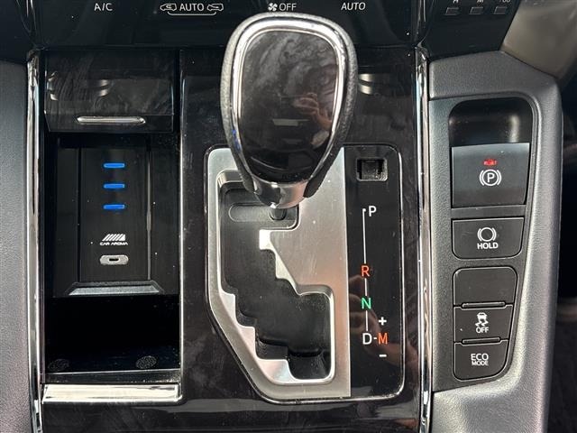 Toyota VELLFIRE 2019 7587685-3