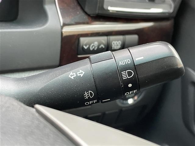 Toyota VELLFIRE 2014 7587704-3