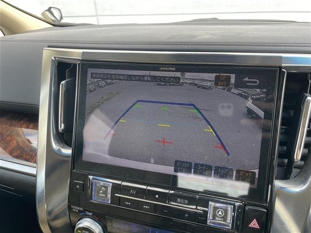 Toyota VELLFIRE 2018 7587745-17