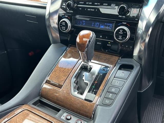 Toyota VELLFIRE 2015 7587788-7