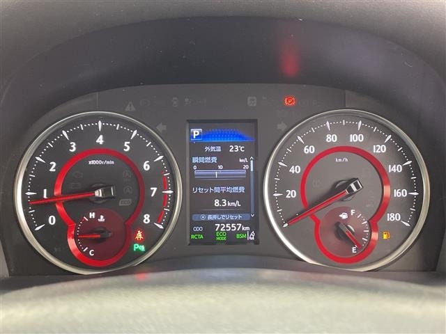 Toyota VELLFIRE 2018 7587856-1