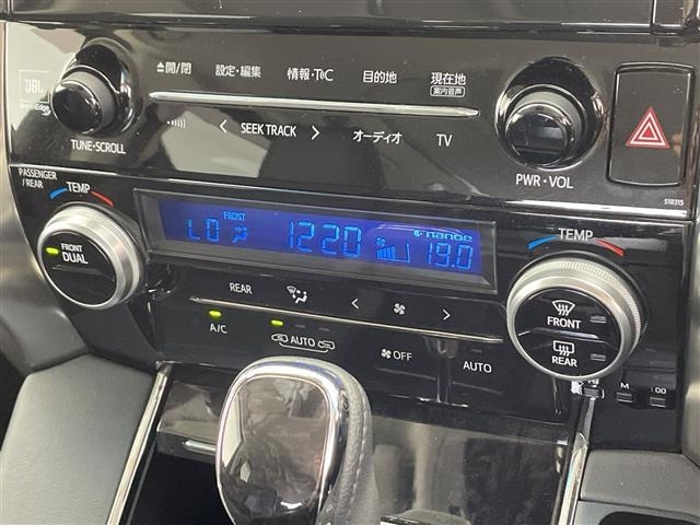 Toyota VELLFIRE 2018 7587856-12