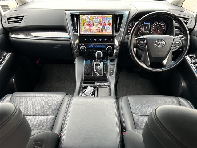 Toyota VELLFIRE 2018 7587922-14