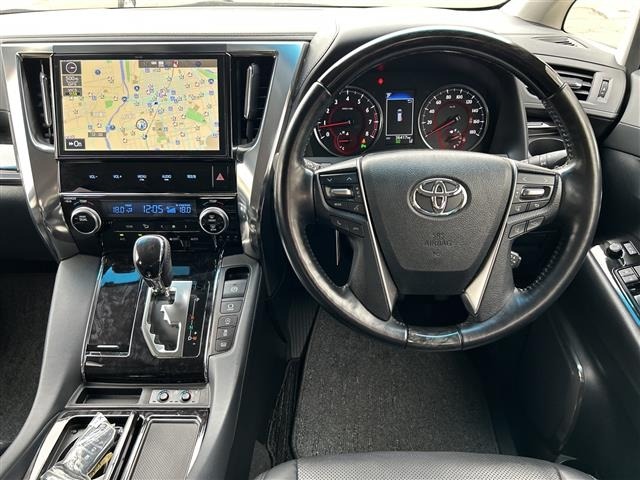 Toyota VELLFIRE 2018 7587922-15
