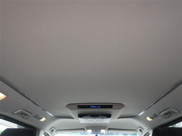 Toyota VELLFIRE 2017 7587923-9