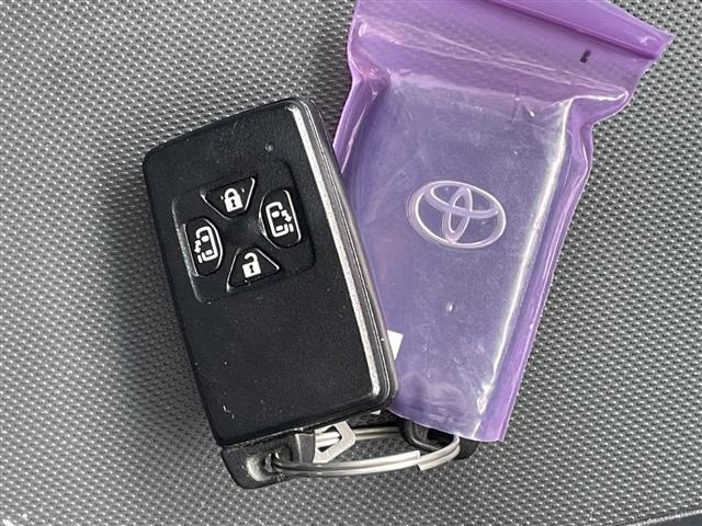 Toyota VELLFIRE 2010 7587928-6