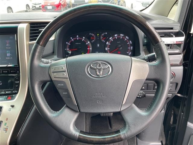 Toyota VELLFIRE 2013 7587939-8