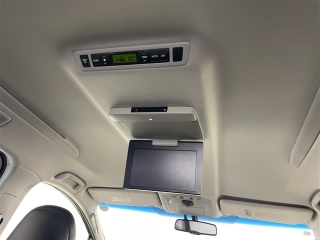 Toyota VELLFIRE 2013 7587957-2