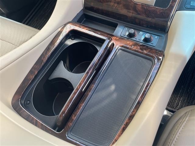 Toyota VELLFIRE 2019 7587982-10