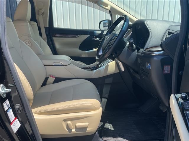 Toyota VELLFIRE 2019 7587982-6