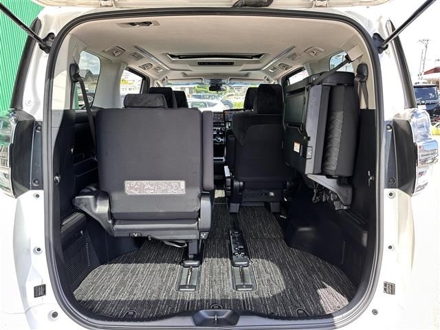 Toyota VELLFIRE 2019 7587998-13