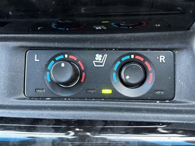 Toyota VELLFIRE 2021 7588003-2