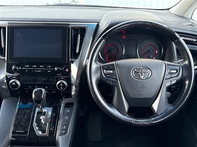 Toyota VELLFIRE 2021 7588003-9