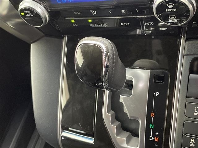 Toyota VELLFIRE 2017 7588016-8