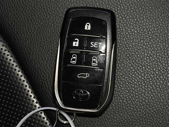 Toyota VELLFIRE 2017 7588084-12
