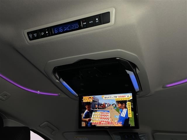Toyota VELLFIRE 2017 7588084-7