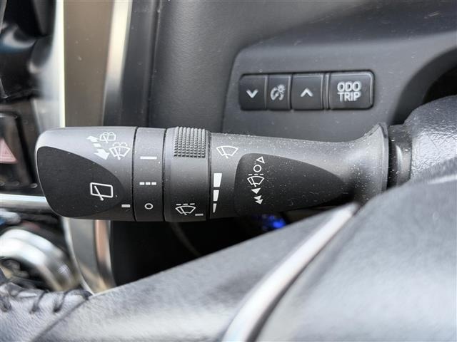 Toyota VELLFIRE 2018 7588107-20