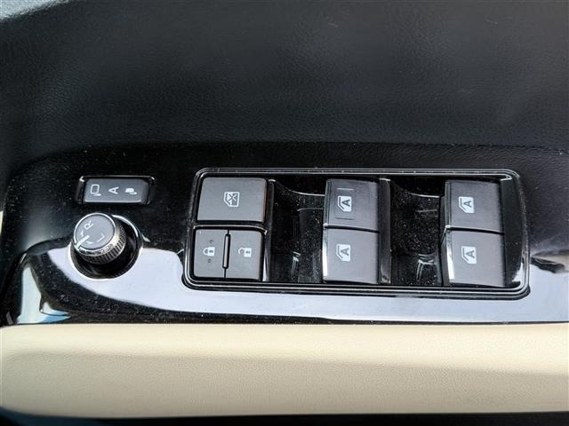 Toyota VELLFIRE 2018 7588107-22
