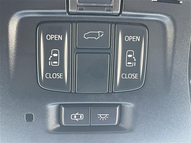 Toyota VELLFIRE 2018 7588223-1