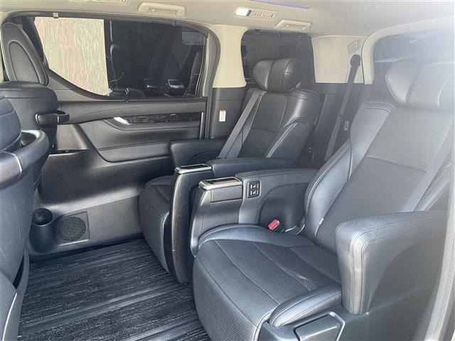 Toyota VELLFIRE 2018 7588223-10