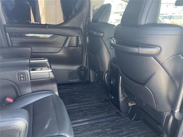 Toyota VELLFIRE 2018 7588223-11