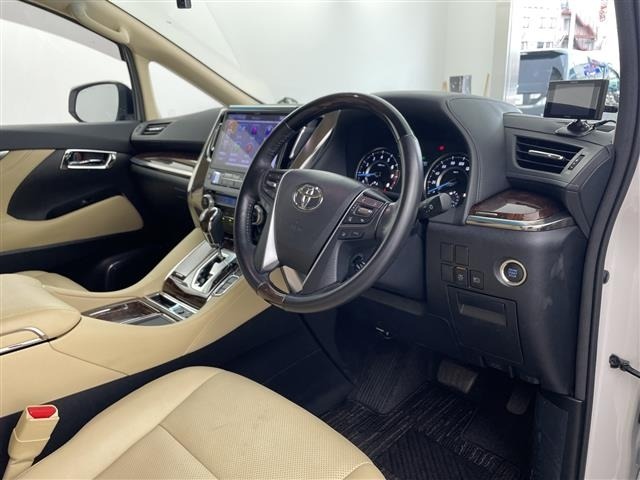 Toyota VELLFIRE 2019 7588241-1