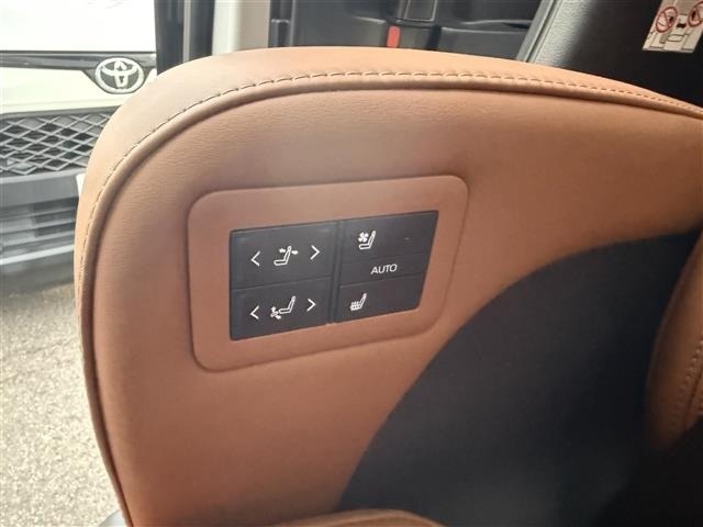 Toyota VELLFIRE 2024 7588285-20