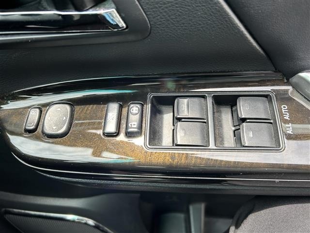 Toyota VELLFIRE 2013 7588290-4